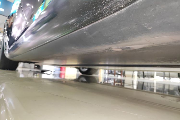 特斯拉 Model 3 2022款 Performance高性能全轮驱动版机舱底盘30