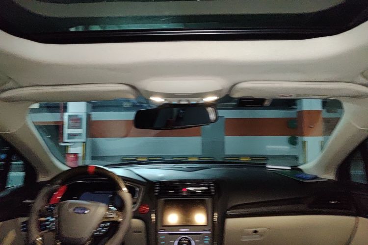 福特 蒙迪欧 2013款 2.0L GTDi240旗舰型局部细节22