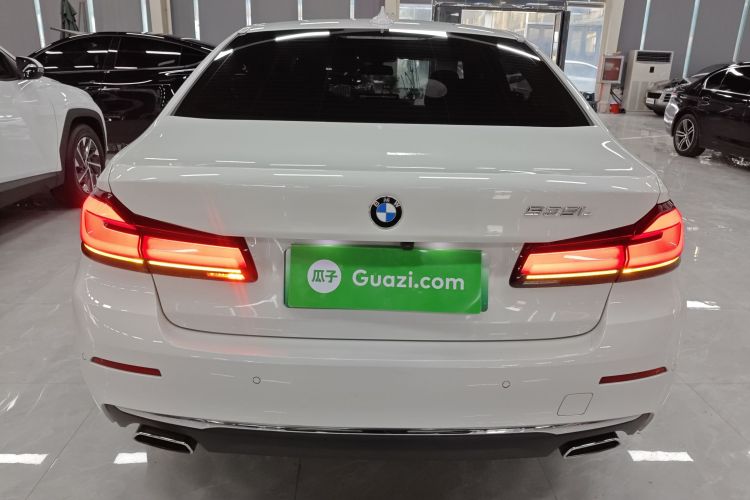 宝马5系新能源 2021款 535Le 豪华套装车身外观6