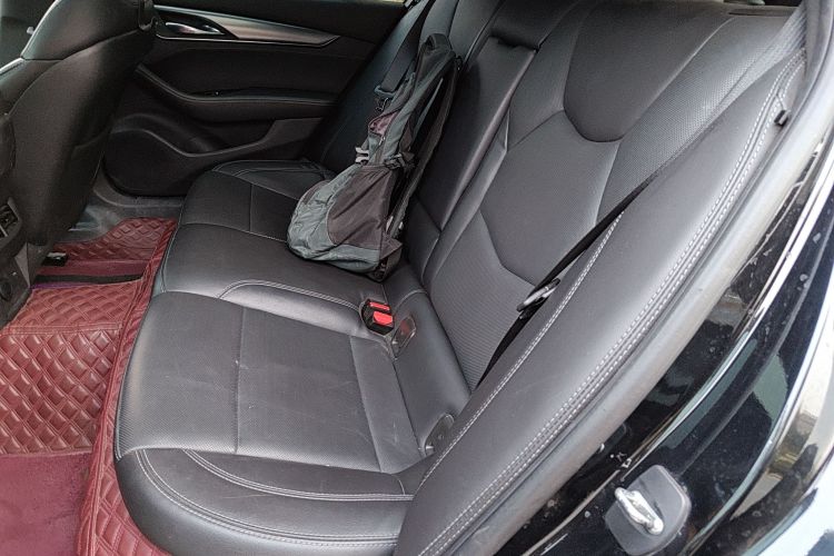 凯迪拉克CT5 2022款 28T 豪华型（标准版）中控内饰21