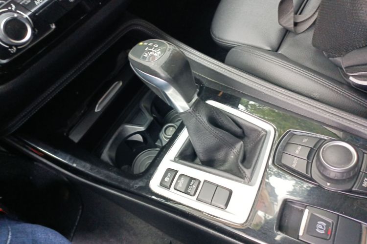 宝马1系 2017款 118i 运动型中控内饰18