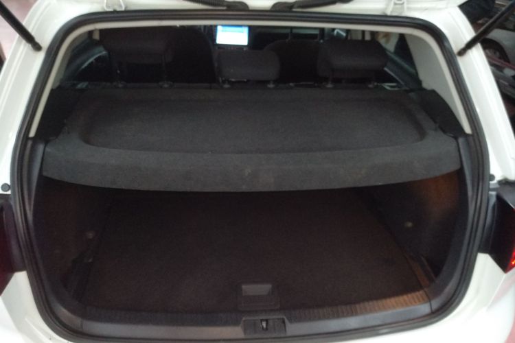 大众 高尔夫 2015款 1.6L 自动时尚型机舱底盘23