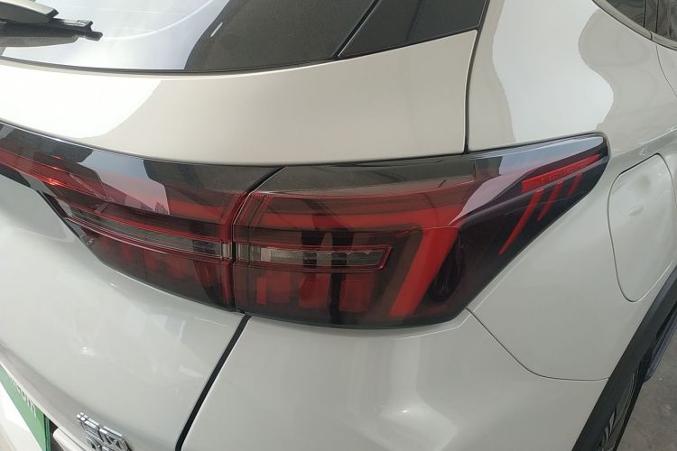 星途追风 2023款 1.5T CVT乘风起版车身外观9