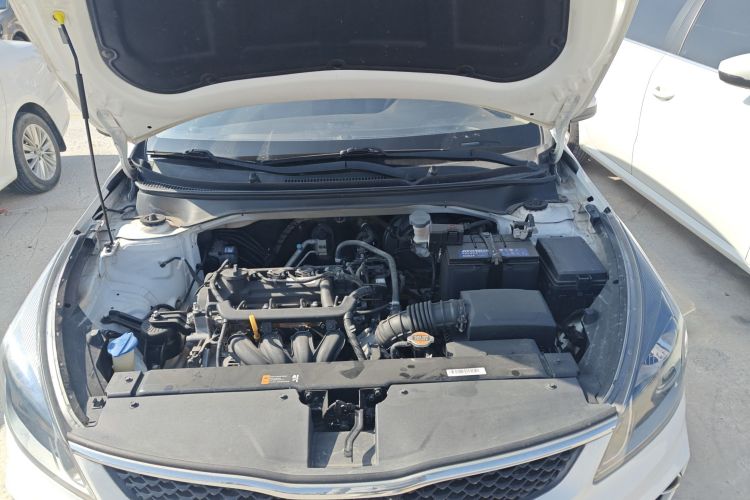 起亚K2 2017款 三厢 1.4L MT GLS机舱底盘24