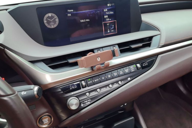 雷克萨斯ES 2020款 200 卓越版中控内饰16