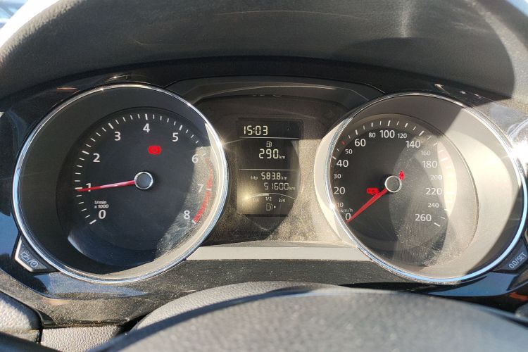 大众 速腾 2015款 1.6L 手动舒适型中控内饰14