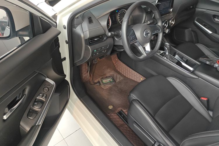 日产 轩逸 2020款 1.6L XL CVT悦享版中控内饰20