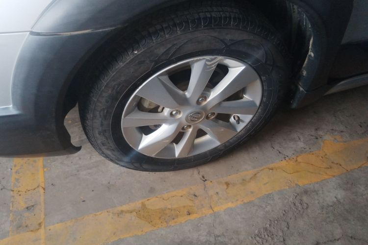 日产 骊威 2013款 劲锐 1.6XL CVT舒适版车身外观6007