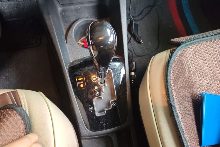 东风风神AX3 2016款 1.5L 自动尚酷型中控内饰18