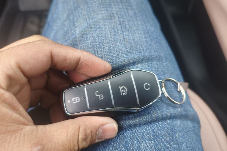 比亚迪 海鸥 2025款 智驾版 305km 活力版中控内饰7001