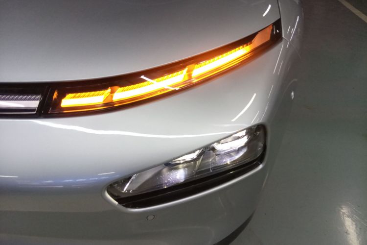 小鹏P7 2022款 625E局部细节36