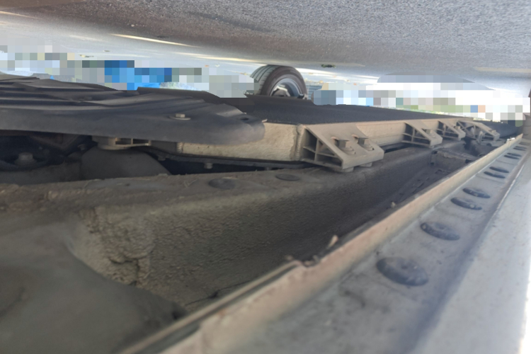 长安欧尚 奔奔E-Star 2021款 国民版 多彩款 磷酸铁锂（31.86kWh）局部细节9001