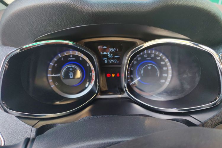 江汽集团 瑞风S5 2013款 2.0T 手动尊享版中控内饰14