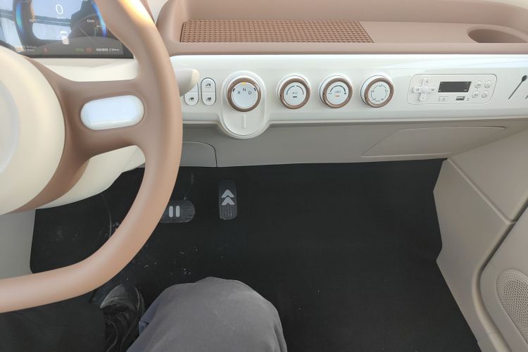 奔腾小马 2026款 222km 萌趣马 Plus中控内饰16