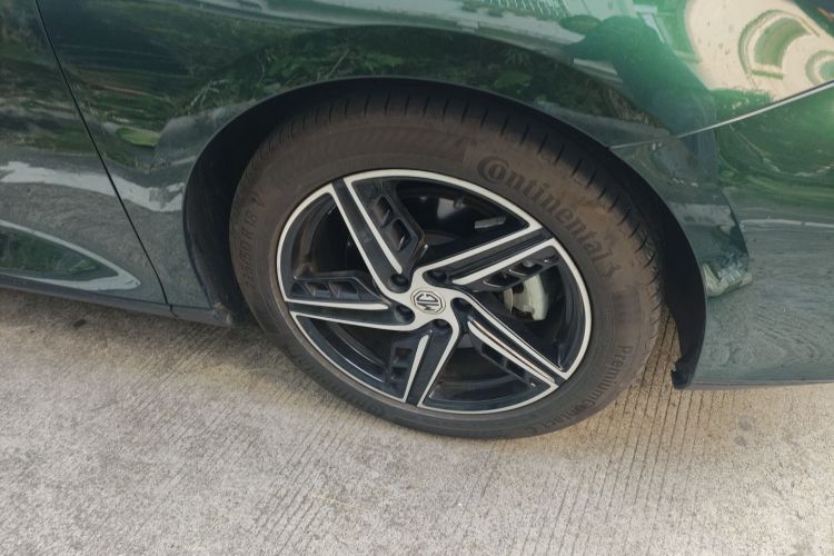 名爵 MG7 2023款 1.5T DCT至美豪华版车身外观10