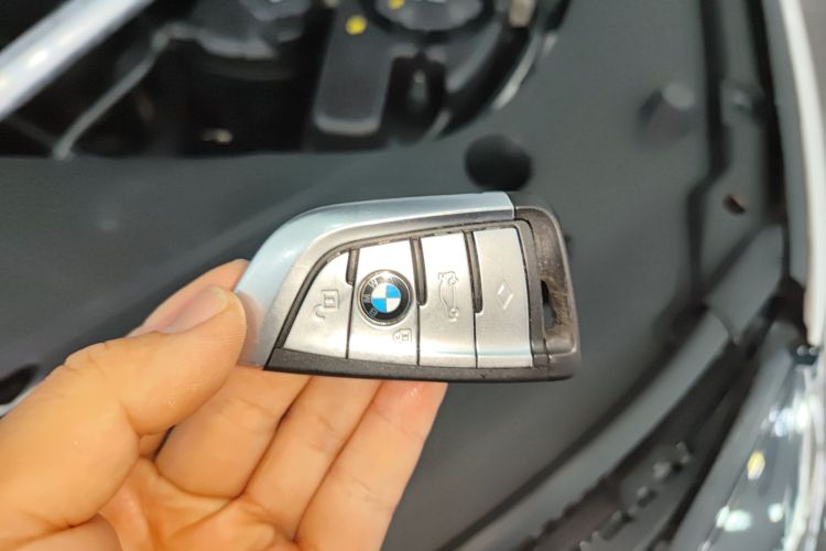 宝马6系GT 2021款 改款 630i M运动套装中控内饰7001