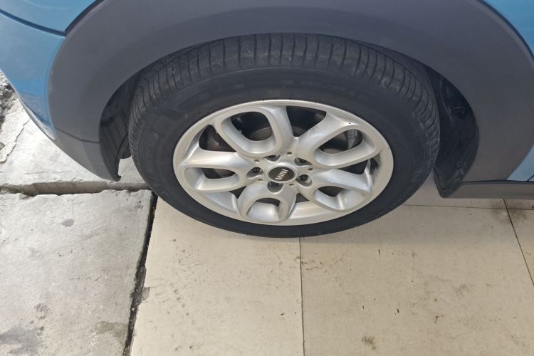 MINI 2015款 1.5T COOPER Fun 五门版车身外观35