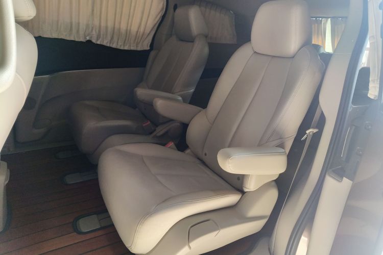 别克GL8 2018款 28T 豪华型 国VI中控内饰21