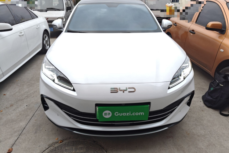 比亚迪 海豹06新能源 2024款 DM-i 80KM尊贵型车身外观2