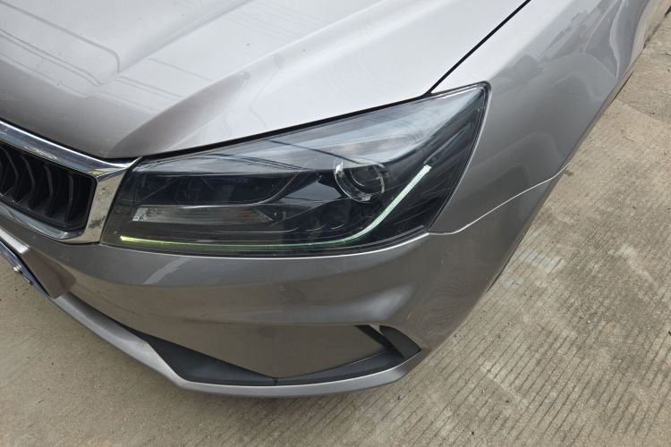 吉利汽车 帝豪 2021款 UP 1.5L CVT豪华型车身外观36