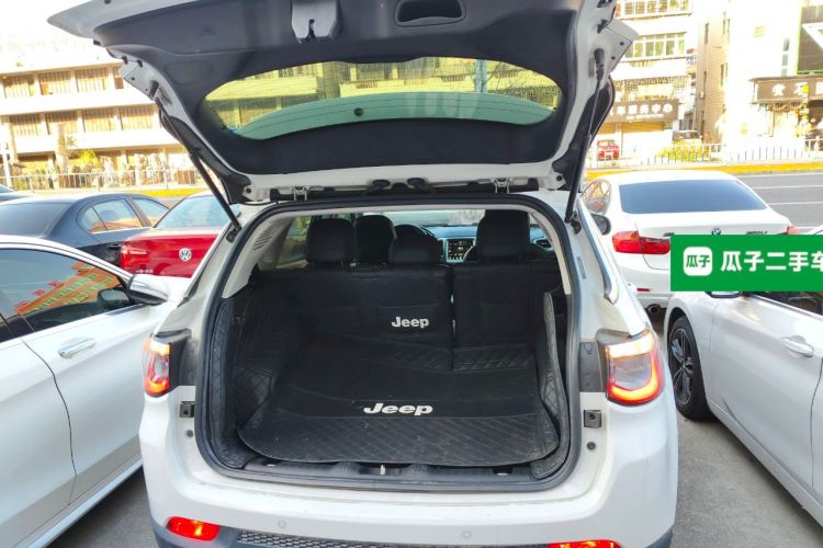 Jeep 指南者 2017款 200T 自动家享版机舱底盘23