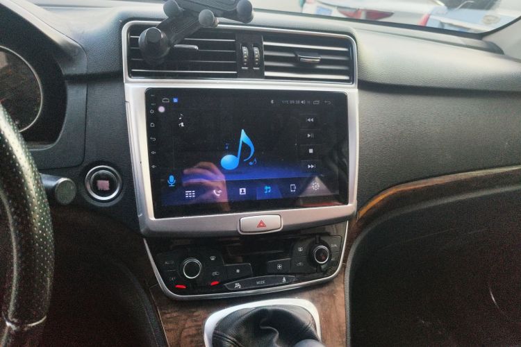 哈弗H6 2015款 运动版 1.5T 手动两驱精英型中控内饰16