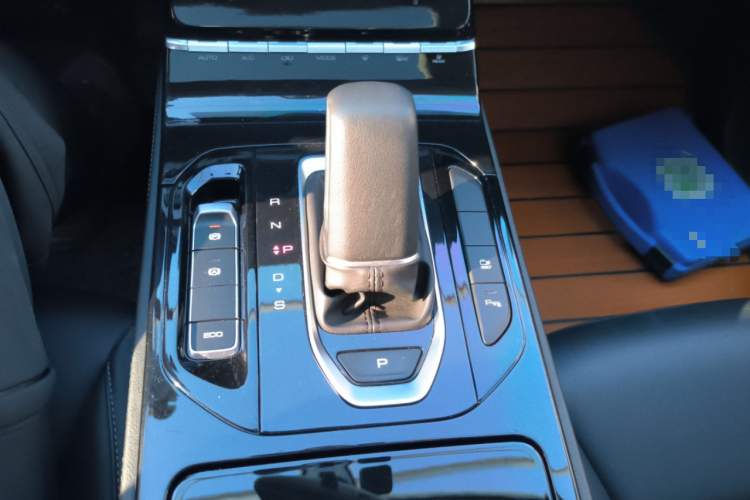 五菱汽车 五菱凯捷 2020款 1.5T CVT旗舰型中控内饰18