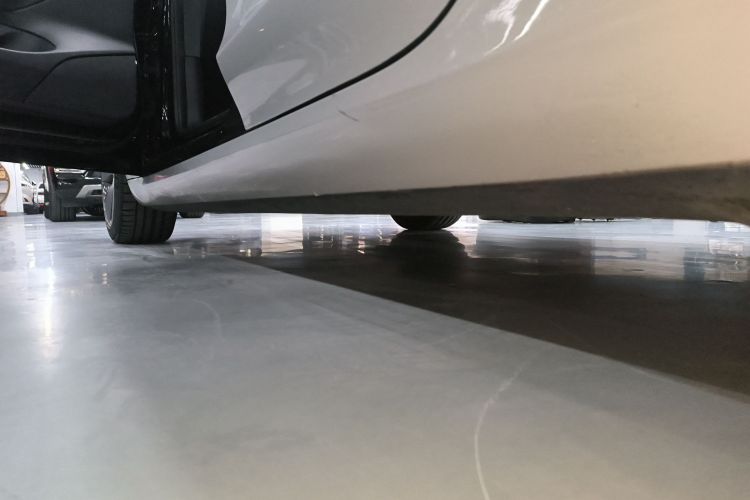 特斯拉 Model 3 2022款 后轮驱动版局部细节9002