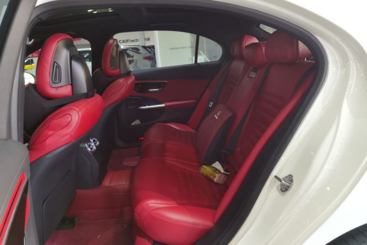 奔驰C级 2022款 C 260 L 运动版中控内饰7004