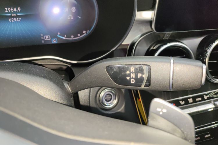 奔驰C级 2021款 C 200 L 时尚型运动版中控内饰18