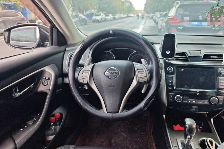 日产 天籁 2014款 公爵 2.5L XV尊享版中控内饰13