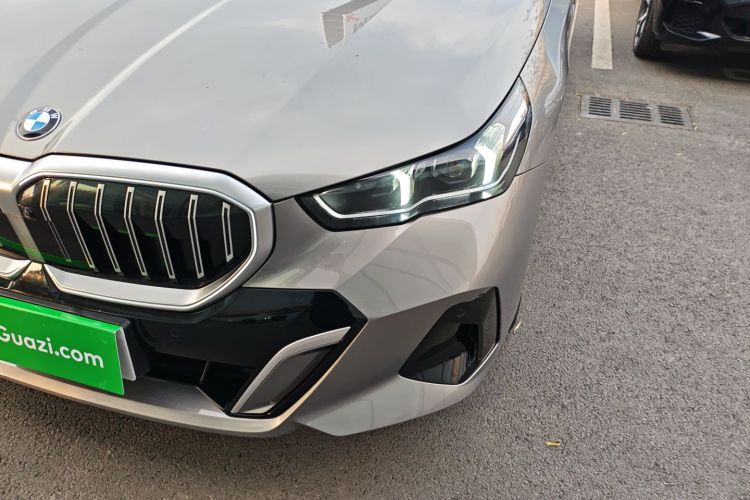 宝马5系 2024款 530Li 领先型 M运动套装局部细节36