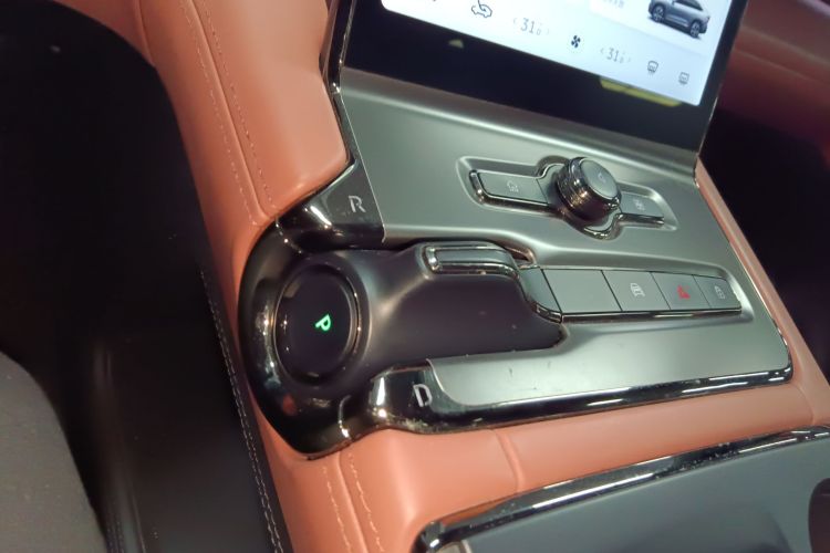 蔚来EC6 2020款 430KM 运动版中控内饰18