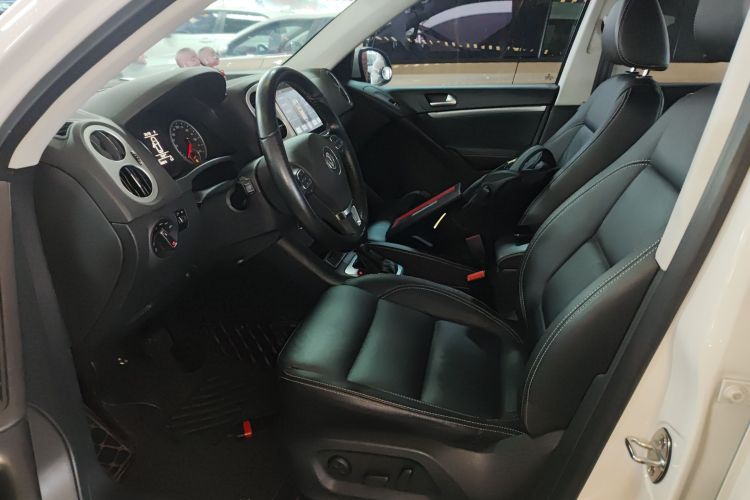 大众 途观 2016款 300TSI 自动两驱舒适版局部细节19