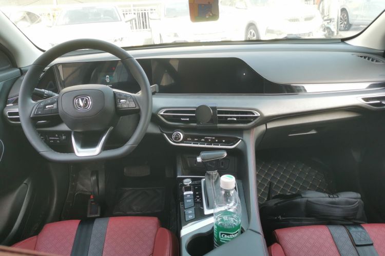 长安 逸动 2021款 PLUS 蓝鲸NE 1.4T GDI DCT尊贵型中控内饰12