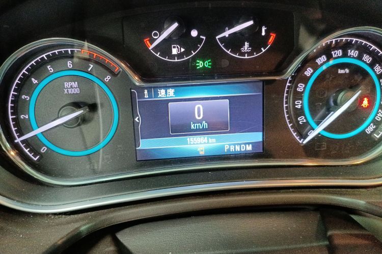 别克 君威 2014款 2.0L 精英时尚型中控内饰14