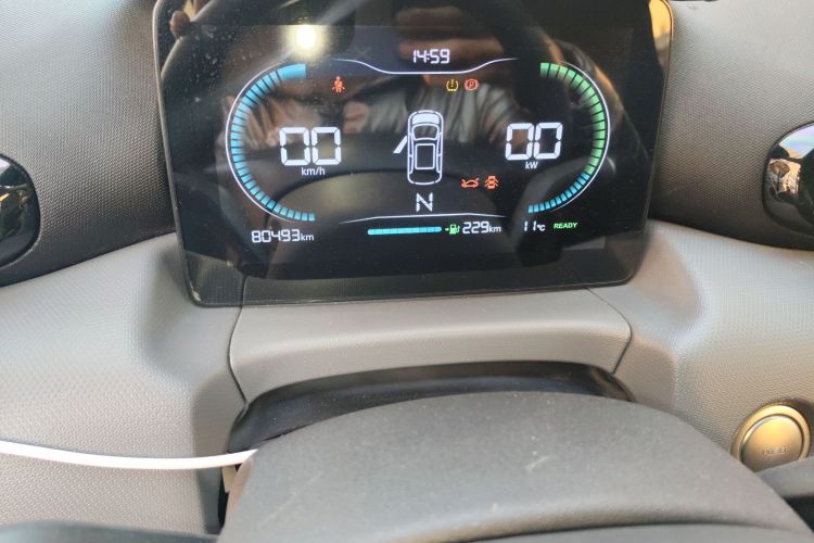 零跑汽车 零跑T03 2021款 400轻享版 三元锂中控内饰14