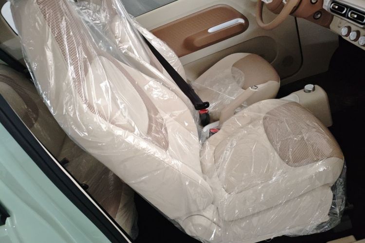 五菱汽车 宏光MINIEV 2024款 第三代 215km 青春版局部细节41