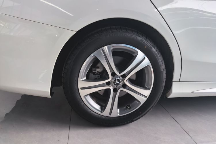 奔驰C级 2020款 C 260 L 运动版车身外观6008