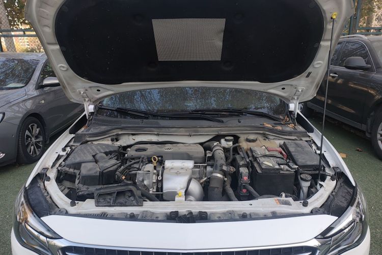 别克 英朗 2021款 改款 1.3T 自动轻混动精英型机舱底盘24