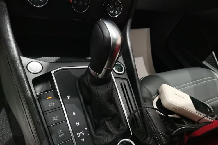 大众 朗逸 2024款 300TSI DSG满逸版中控内饰18