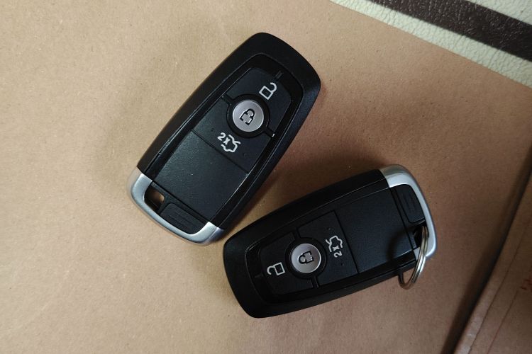 福特 福克斯 2021款 三厢 EcoBoost 180 自动锋潮型中控内饰11