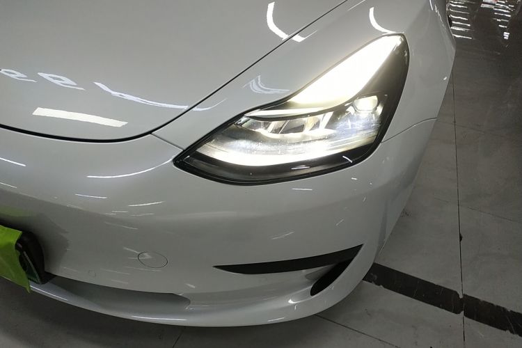 特斯拉 Model 3 2021款 标准续航后驱升级版局部细节36