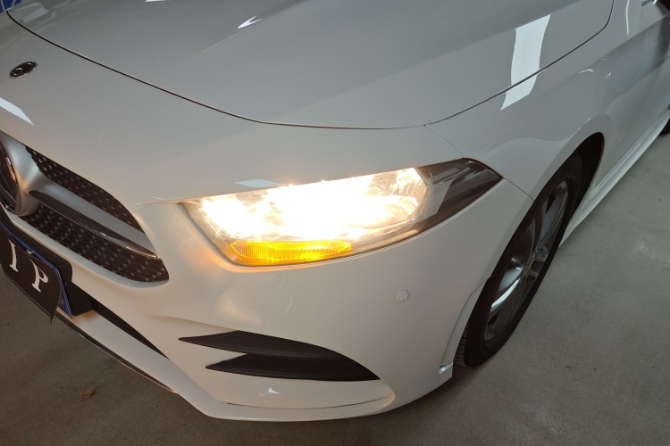 奔驰A级 2022款 改款 A 180 L 运动轿车局部细节36