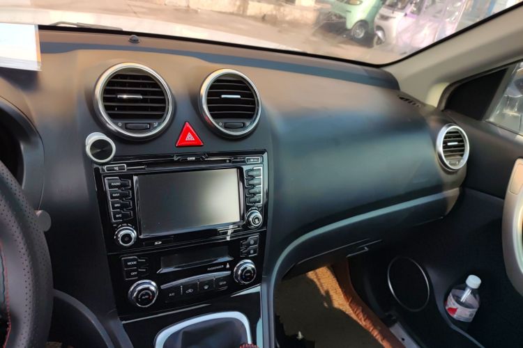 哈弗H6 2015款 升级版 1.5T 手动两驱精英型局部细节16