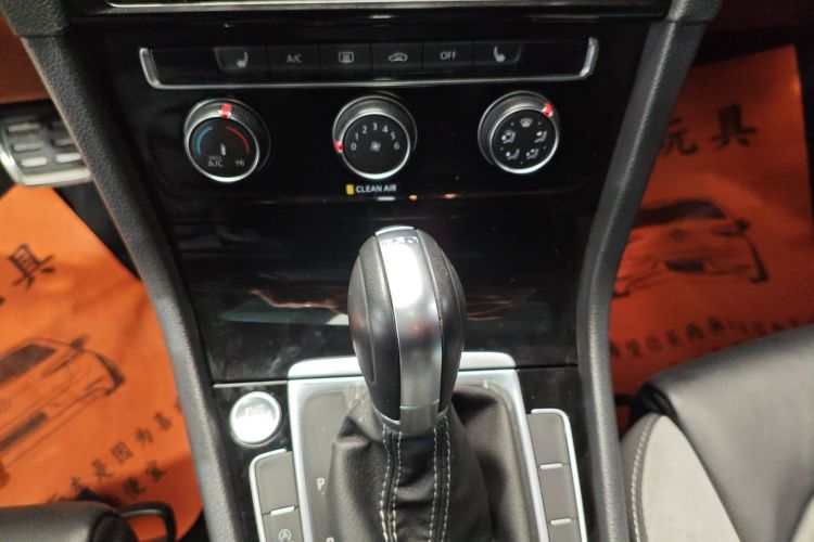 大众 高尔夫 2018款 280TSI 自动R-Line型局部细节18