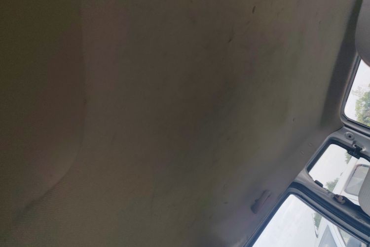 五菱汽车 五菱宏光V 2021款 1.5L劲取版LAR中控内饰22