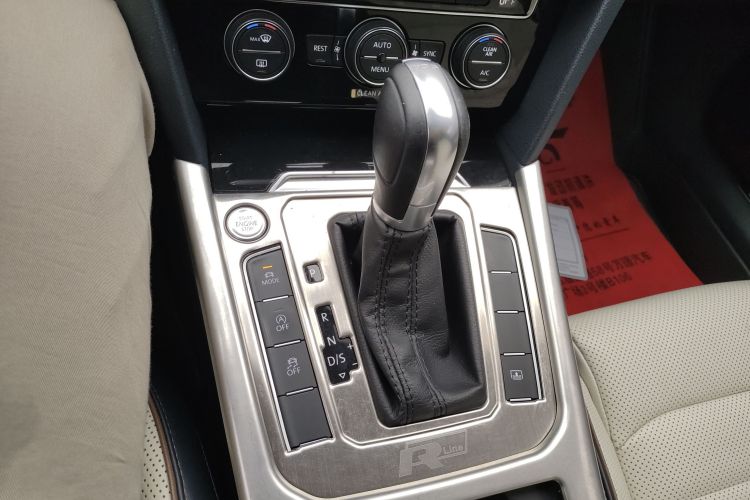 大众 迈腾 2018款 380TSI DSG 旗舰型中控内饰18