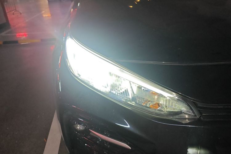 丰田 威兰达 2022款 2.0L CVT四驱豪华PLUS版车身外观8