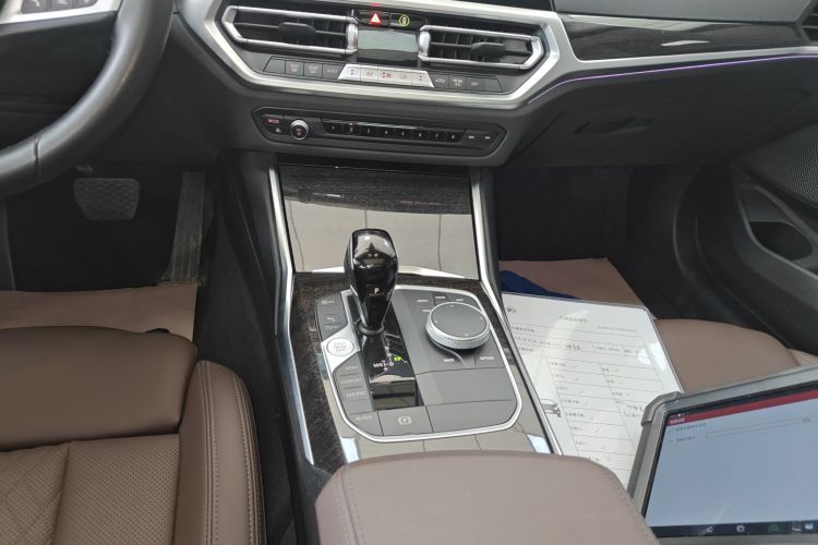 宝马3系 2022款 325Li M运动套装中控内饰18